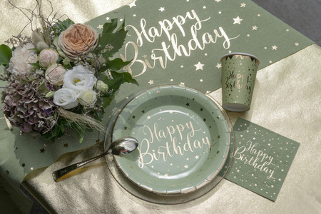 KUBECZKI PAPIEROWE URODZINY GWIAZDKI OLIWKOWY 270 ML 10 SZT