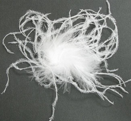 Przypinka z piór biała, 10 szt.