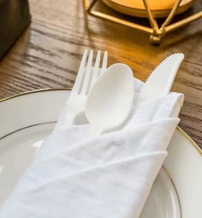 NOŻE PLASTIKOWE WIELORAZOWE BIAŁE 10 SZT