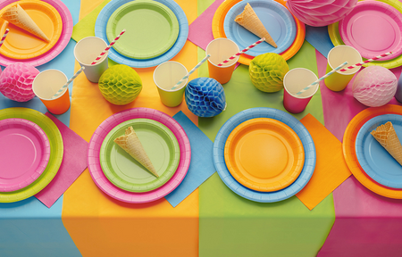 OBRUS 137 X 183 CM JASNY NIEBIESKI 