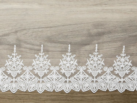 KORONKA ZAŁAMANA BIEL 0,45X9M