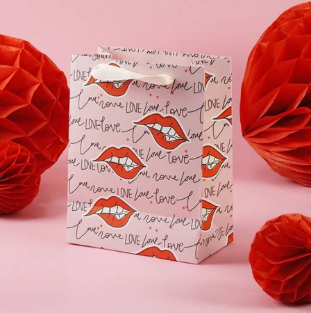 TOREBKA NA PREZENTY WALENTYNKI USTA 32 X 26 CM