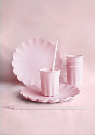 KUBECZKI PLASTIKOWE FALBANKA 220 ML RÓŻOWY 4 SZT