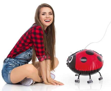 BALON FOMIOWY BIEDRONKA 27X37 CM  CHODZĄCA