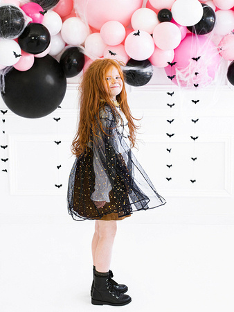 ZESTAW CZAROWNICY DZIECIĘCY W GWIAZDKI PELERYNA+KAPELUSZ