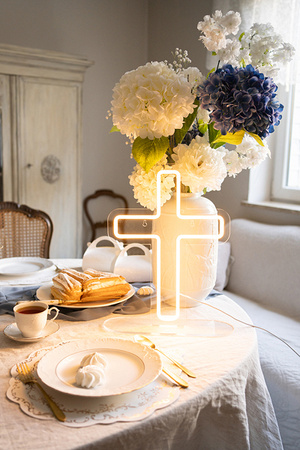 NEON LED KRZYŻ BIAŁY 41 X 30 CM IHS