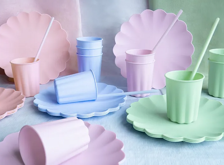 KUBECZKI PLASTIKOWE FALBANKA 220 ML RÓŻOWY 4 SZT