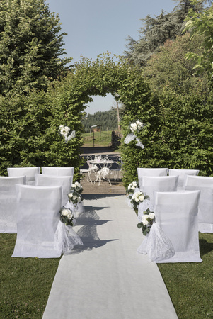 DYWAN JEDNORAZOWY BIAŁY 60 X 450 CM