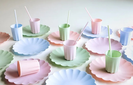 TALERZYKI PLASTIKOWE FALBANKA 22 X 22 CM ZIELONY 4 SZT