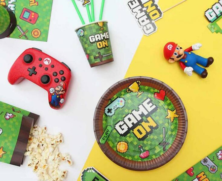 ZESTAW  TALERZYKI I KUBECZKI GAME ON