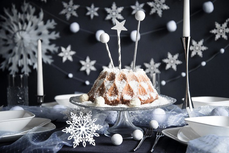 Dekoracje papierowe Śnieżynka, biały, 11cm (1 op. / 10 szt.)