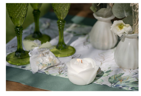 ŚWIECZKA RÓŻA BIAŁA 7 X 4 CM 1 SZT