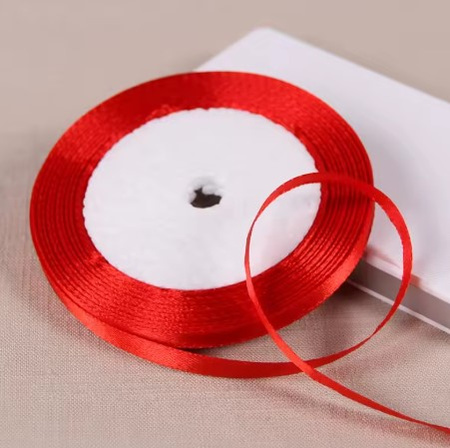 TASIEMKA SATYNOWA CZERWONA 6MM 23M
