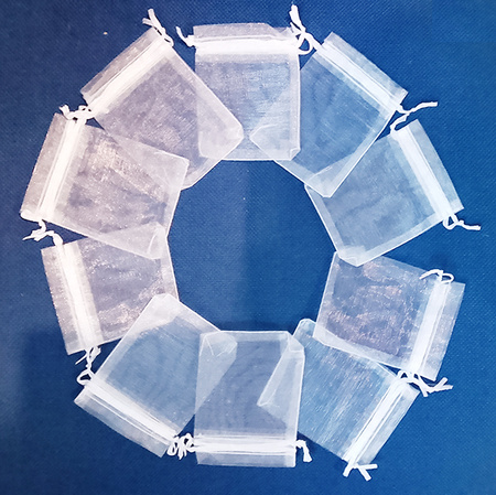 WORECZKI Z ORGANZY BIAŁE 10 SZT. 7 X 9 CM