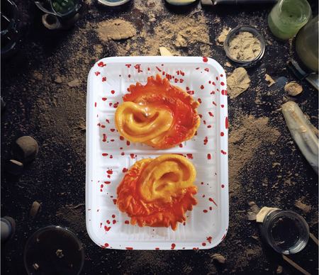 DEKORACJA TACA HALLOWEEN Z USZAMI 18X13 CM