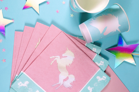 SERWETKI JEDNOROŻEC 33 X 33 CM 20 SZT