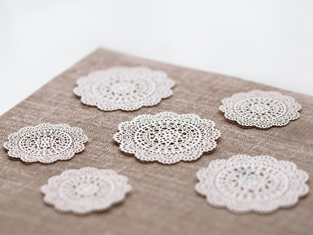 Dekoracje papierowe Rozeta, 5 cm (1 karton / 50 op.) (1 op. / 10 szt.)