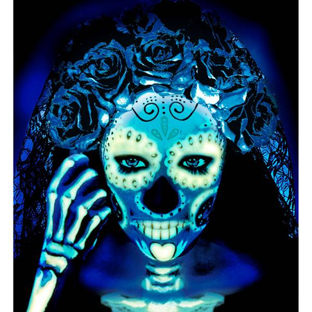 FARBKA WODNA ŚWIECĄCA W CIEMNOŚCI MAKE UP