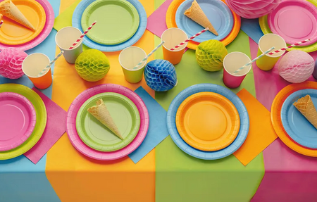 TALERZYKI PAPIEROWE JASNY NIEBIESKI 18 CM 6 SZT