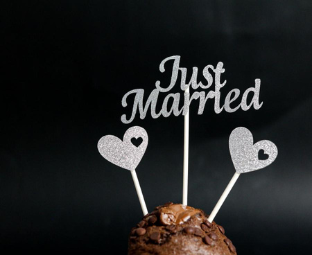 Pikery Just Married do babeczek weselne srebrne brokatowe 5 szt wesele ślub