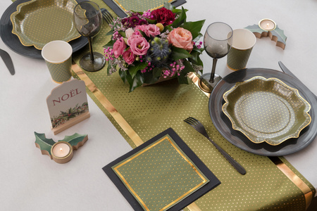 SERWETKI PAPIEROWE ZŁOTE KROPKI OLIWKOWE 33X33 CM 20 SZT