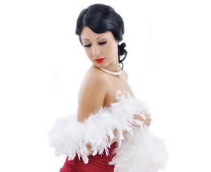 BOA SZAL Z PIÓR RETRO 180 CM 40 G