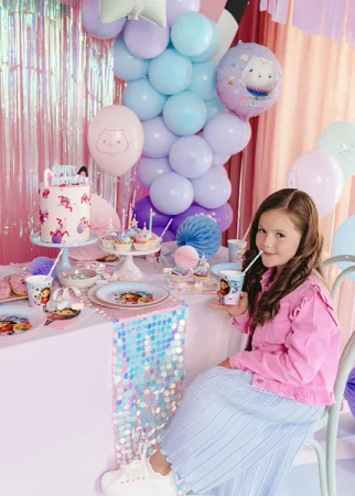 ZESTAW KOCI DOMEK GABI FILM: TALERZYKI + KUBECZKI 