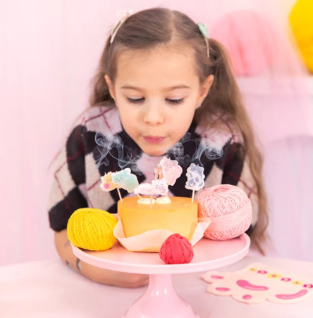 ŚWIECZKI URODZINOWE KOTKI 6 SZT 