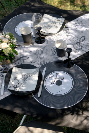 PODKŁADKI POD TALERZ NUTY 34 CM 6 SZT