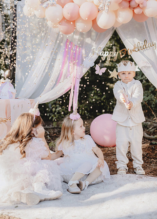 TUBA Z KONFETTI ZŁOTE GWIAZDKI 20 CM