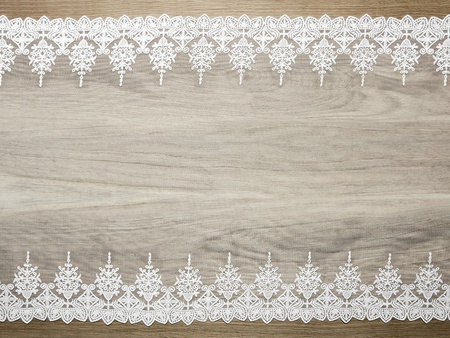 KORONKA ZAŁAMANA BIEL 0,45X9M