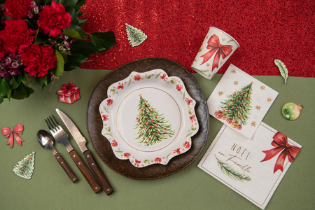 KUBECZKI PAPIEROWE ŚWIĄTECZNA CHOINKA 270 ML 10 SZT