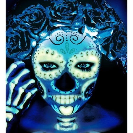 FARBKA WODNA ŚWIECĄCA W CIEMNOŚCI MAKE UP