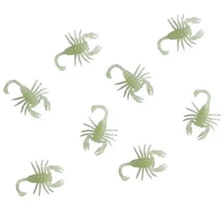 SKORPIONY FLUORESCENCYJNE 8 SZT 6 CM 