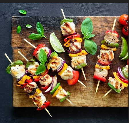 PATYCZKI DO SZASZŁYKÓW 25 CM 200 SZT