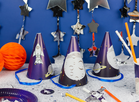 CZAPECZKI PAPIEROWE KOSMOS 6 SZT.