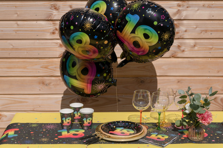 BALON FOLIOWY FIESTA 18 URODZINY 45 CM 1 SZT