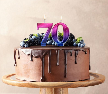 ŚWIECZKA URODZINOWA CYFRA 7 KOSMOS OMBRE 8 CM