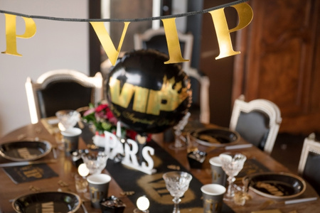 BANER PAPIEROWY ZŁOTY VIP 250 CM