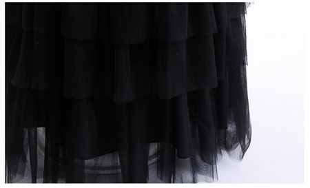 STRÓJ WEDNESDAY Z PERUKĄ