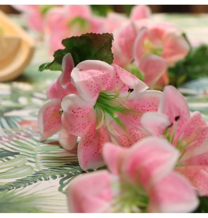 GIRLANDA KWIATOWA LILIE RÓŻOWE 220CM