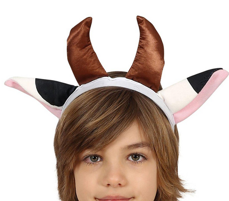 COW, CHILD, 3 – 4 YEARS