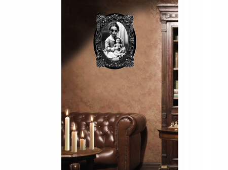 NAKLEJKA OBRAZ Z PRZERAŻAJĄCĄ DZIEWCZYNKĄ HALLOWEEN