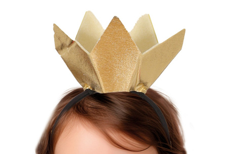 STRÓJ MAŁA KRÓLOWA SERC 