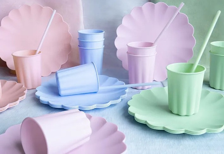 TALERZYKI PLASTIKOWE FALBANKA 22 X 22 CM RÓŻOWY 4 SZT