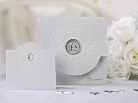 Zaproszenia komunijne z ornamentem, biały (1 karton / 50 op.) (1 op. / 10 szt.)