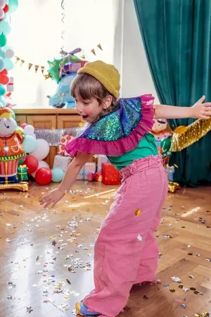 STRÓJ CEKINOWY KOŁNIERZYK DLA DZIEWCZYNKI