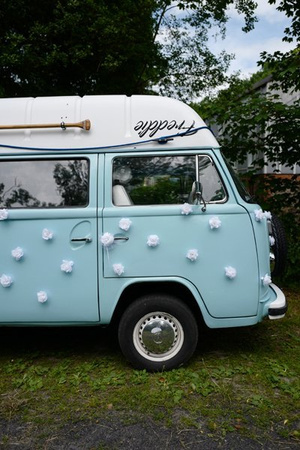 RÓŻYCZKI DO PRZYLEPIANIA BIAŁY 9CM 24SZT