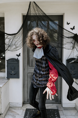 STRÓJ PRZYSTOJNY DRACULA 