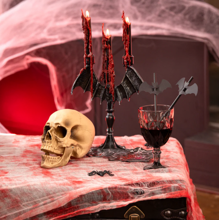 OBRUS HALLOWEEN ZAKRWAWIONY 210 X 300 CM